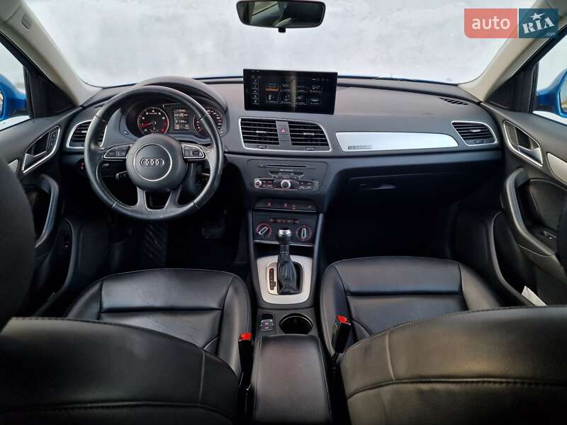 Внедорожник / Кроссовер Audi Q3 2017 в Одессе