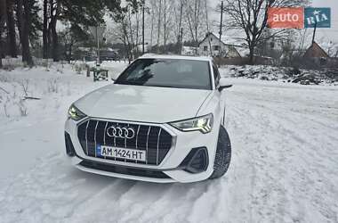Внедорожник / Кроссовер Audi Q3 2021 в Житомире