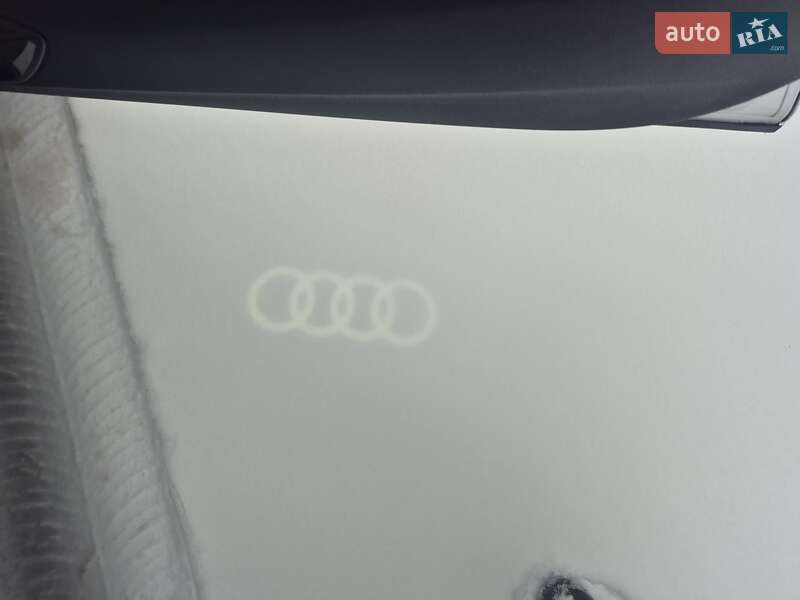 Внедорожник / Кроссовер Audi Q3 2021 в Житомире