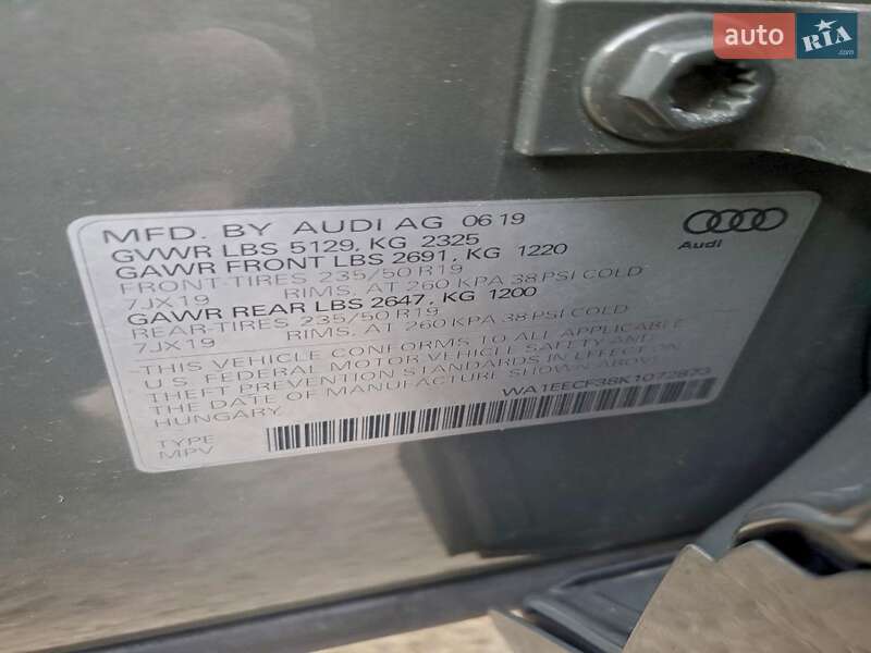 Внедорожник / Кроссовер Audi Q3 2019 в Днепре