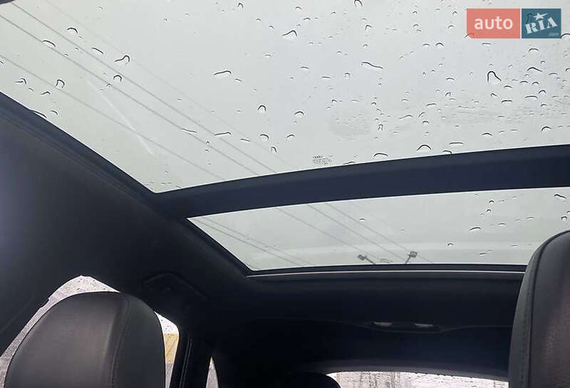 Позашляховик / Кросовер Audi Q3 2017 в Івано-Франківську