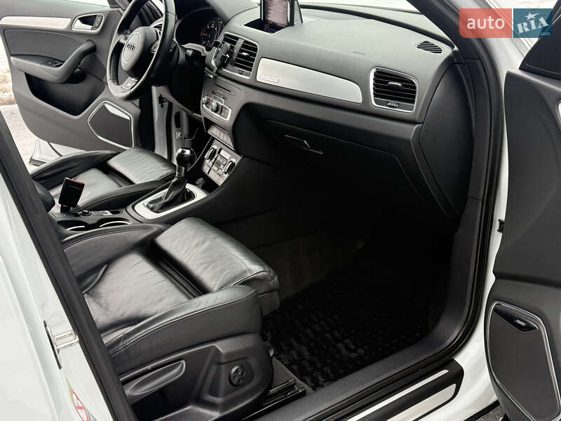 Внедорожник / Кроссовер Audi Q3 2012 в Киеве