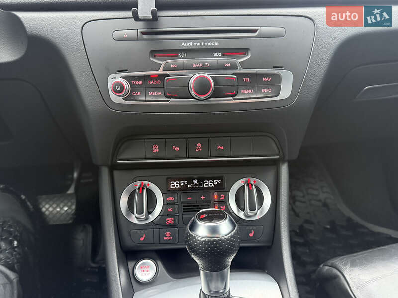 Внедорожник / Кроссовер Audi Q3 2012 в Киеве