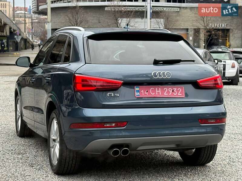 Внедорожник / Кроссовер Audi Q3 2017 в Днепре