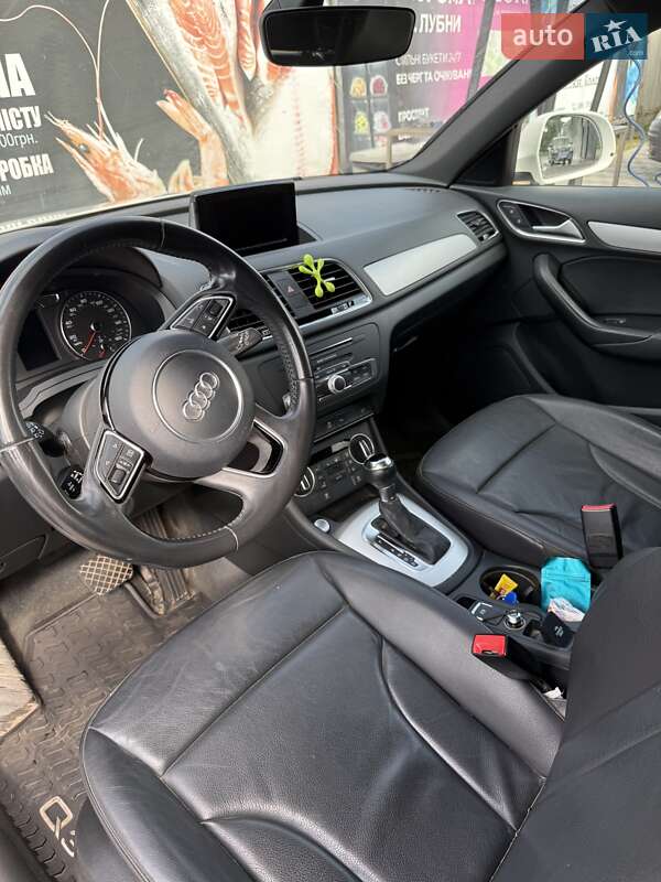 Внедорожник / Кроссовер Audi Q3 2017 в Лубнах