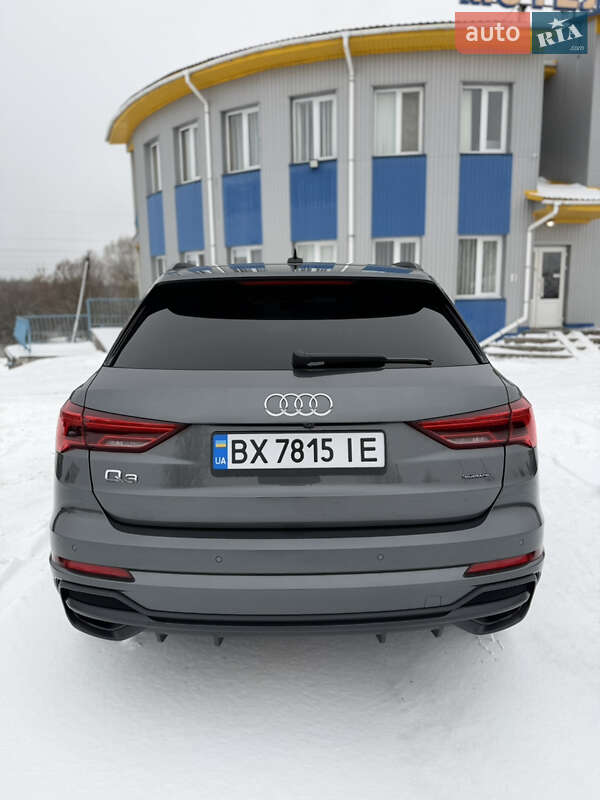 Внедорожник / Кроссовер Audi Q3 2020 в Шепетовке