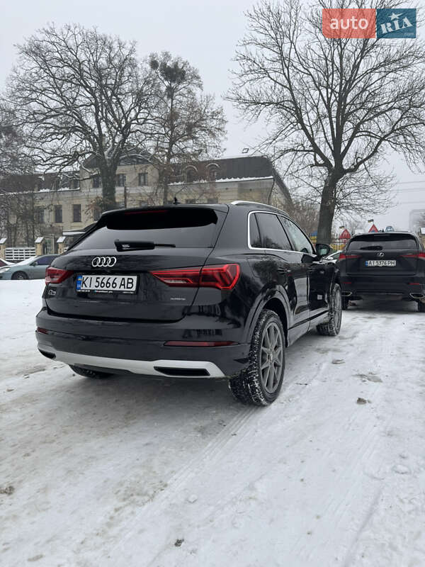 Внедорожник / Кроссовер Audi Q3 2020 в Фастове