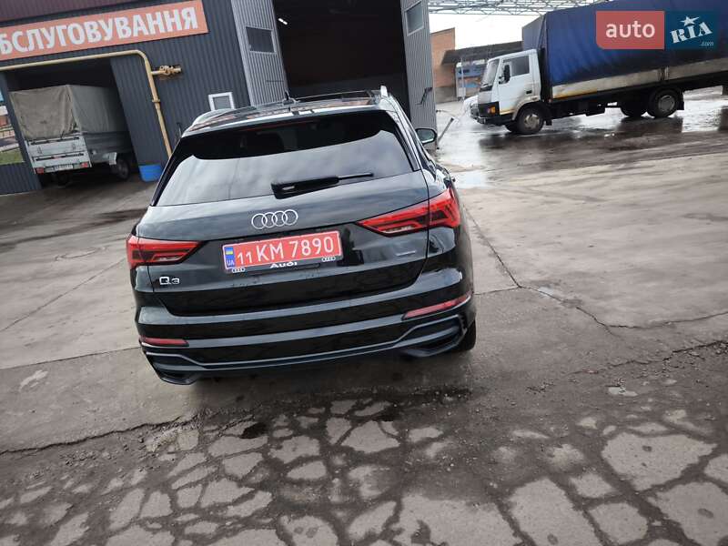 Внедорожник / Кроссовер Audi Q3 2020 в Сумах