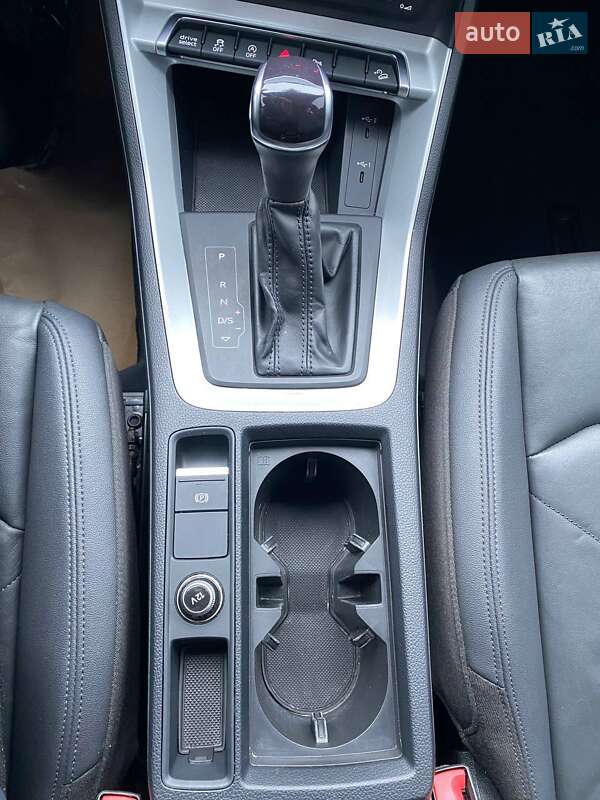 Внедорожник / Кроссовер Audi Q3 2022 в Днепре фото 21 Внедорожник / Кроссовер Audi Q3 2022 в Днепре