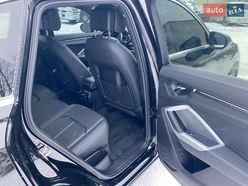 Внедорожник / Кроссовер Audi Q3 2022 в Днепре фото 16 Внедорожник / Кроссовер Audi Q3 2022 в Днепре