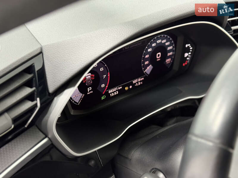 Внедорожник / Кроссовер Audi Q3 2023 в Одессе