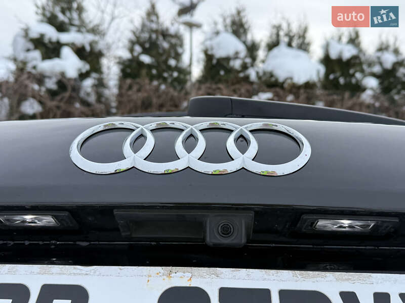 Внедорожник / Кроссовер Audi Q3 2017 в Стрые