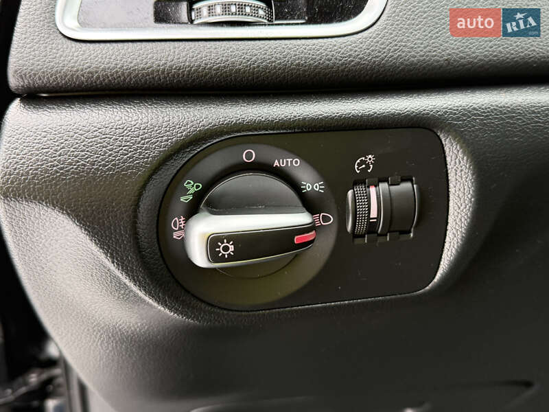 Внедорожник / Кроссовер Audi Q3 2017 в Стрые