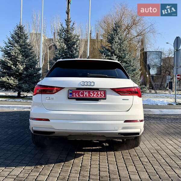 Внедорожник / Кроссовер Audi Q3 2019 в Одессе