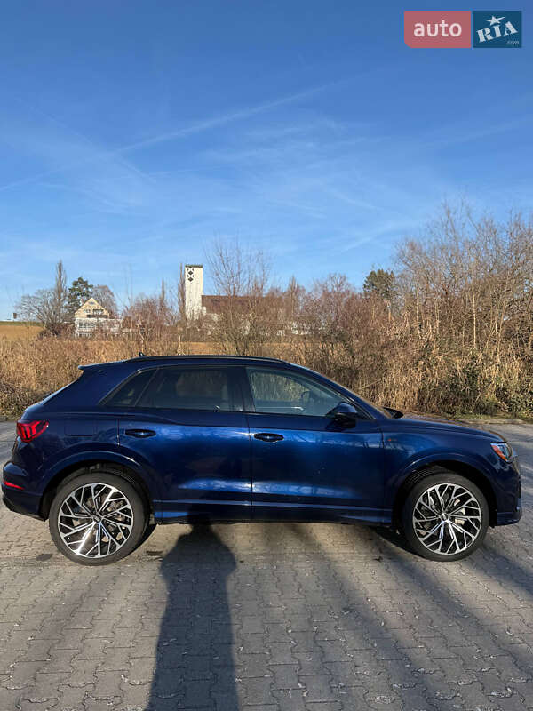 Внедорожник / Кроссовер Audi Q3 2020 в Одессе