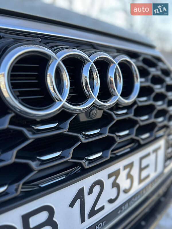 Внедорожник / Кроссовер Audi Q3 2021 в Чернигове