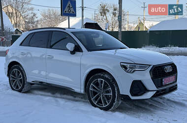 Позашляховик / Кросовер Audi Q3 2021 в Києві