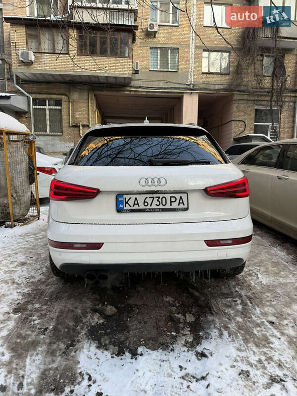 Внедорожник / Кроссовер Audi Q3 2017 в Киеве