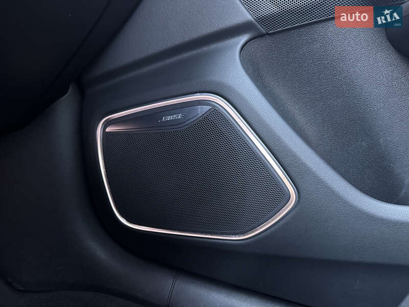 Внедорожник / Кроссовер Audi Q3 2016 в Житомире