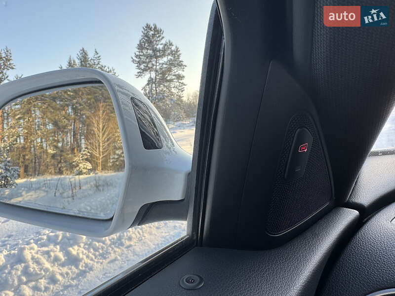 Внедорожник / Кроссовер Audi Q3 2016 в Житомире