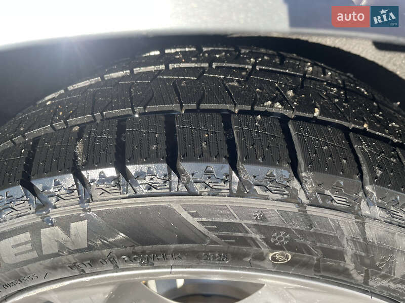 Внедорожник / Кроссовер Audi Q3 2015 в Виноградове