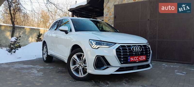 Внедорожник / Кроссовер Audi Q3 2021 в Стрые