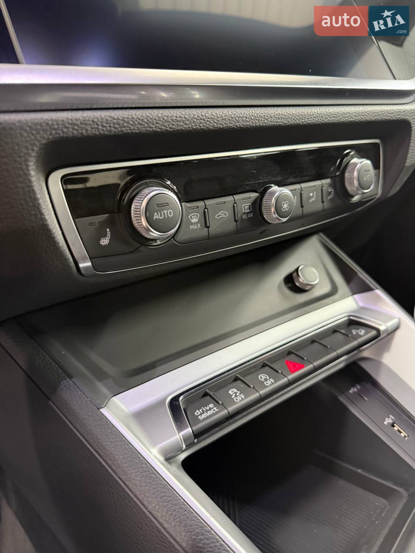 2019 Audi Q3 - мініатюра 25