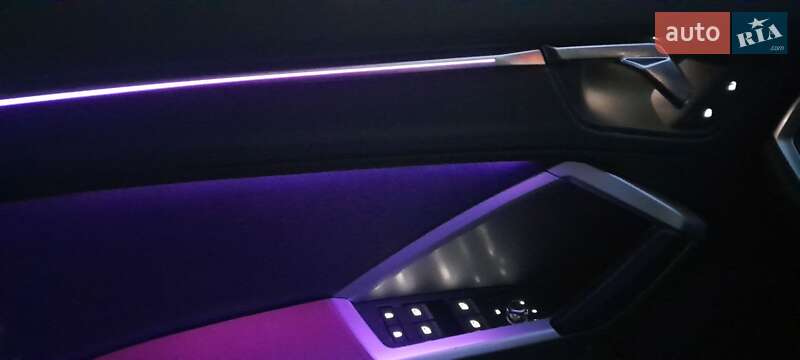 Внедорожник / Кроссовер Audi Q3 2021 в Стрые