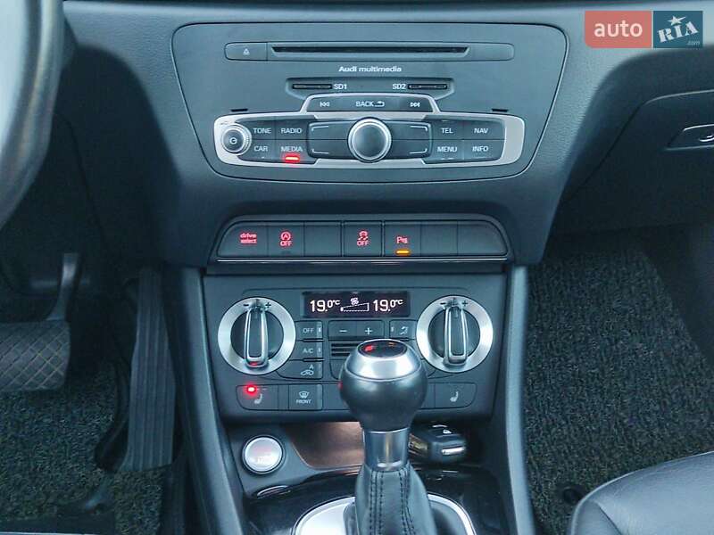 Внедорожник / Кроссовер Audi Q3 2014 в Бердичеве