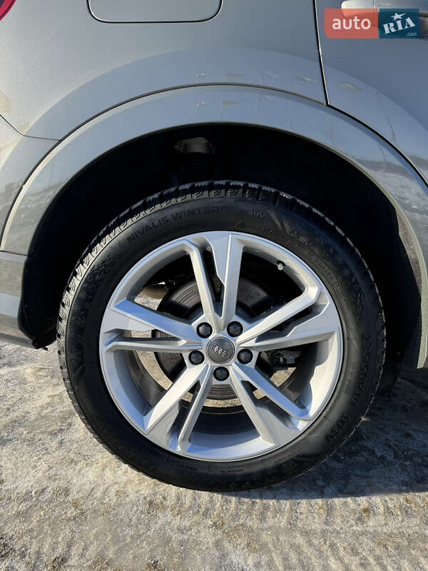 Позашляховик / Кросовер Audi Q3 2019 в Львові фото 26 Позашляховик / Кросовер Audi Q3 2019 в Львові