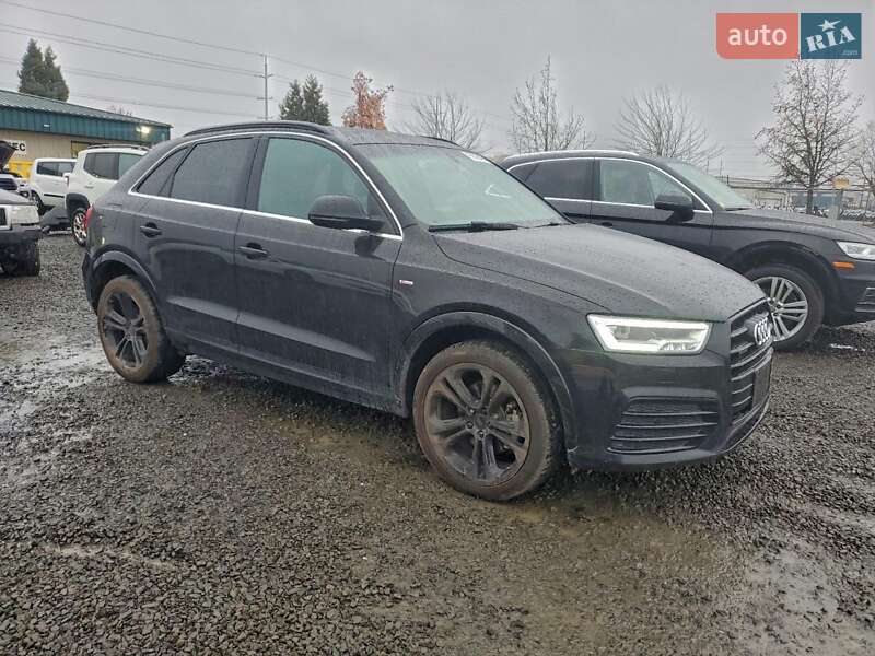 Внедорожник / Кроссовер Audi Q3 2017 в Днепре