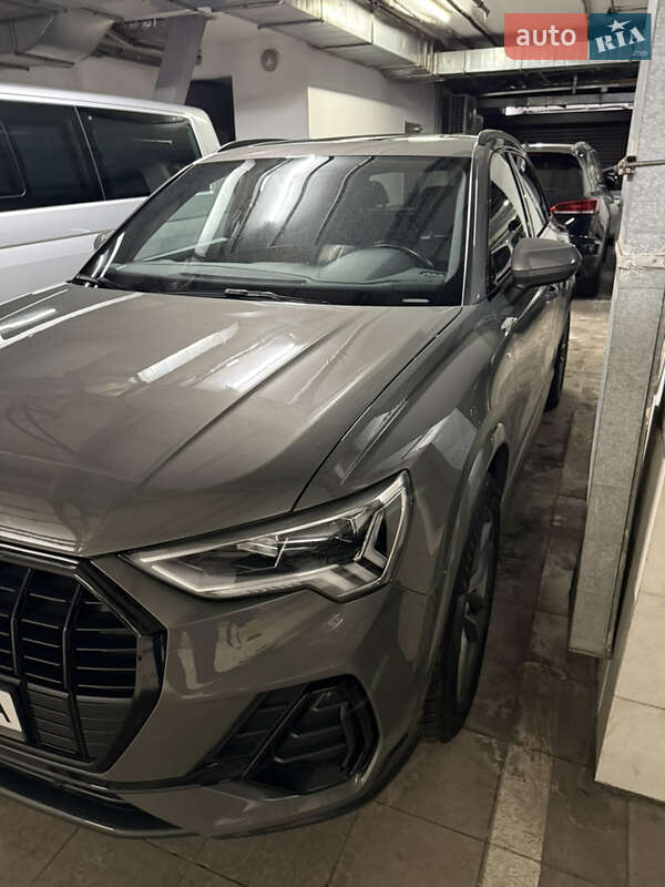 Внедорожник / Кроссовер Audi Q3 2021 в Киеве фото 14 Внедорожник / Кроссовер Audi Q3 2021 в Киеве