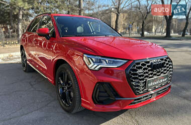 Позашляховик / Кросовер Audi Q3 2022 в Миколаєві