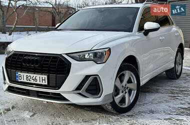 Позашляховик / Кросовер Audi Q3 2019 в Лубнах