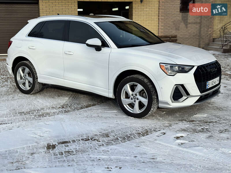 Внедорожник / Кроссовер Audi Q3 2019 в Лубнах