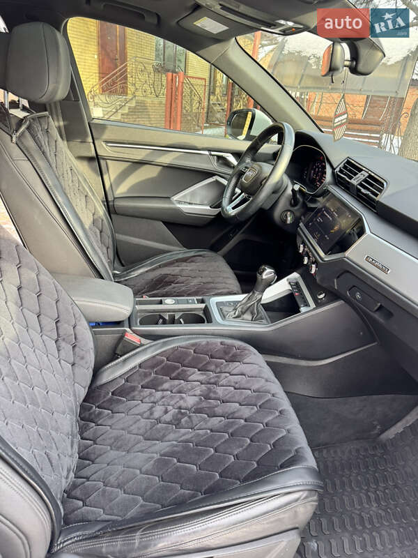 Внедорожник / Кроссовер Audi Q3 2019 в Лубнах