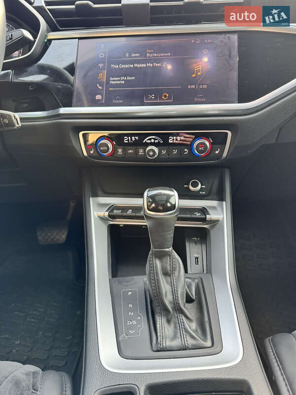 Внедорожник / Кроссовер Audi Q3 2019 в Лубнах