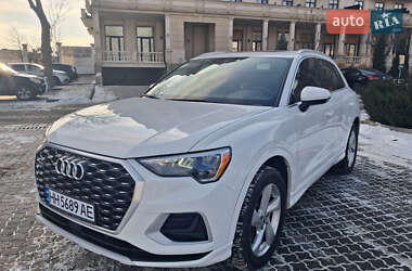 Позашляховик / Кросовер Audi Q3 2019 в Одесі