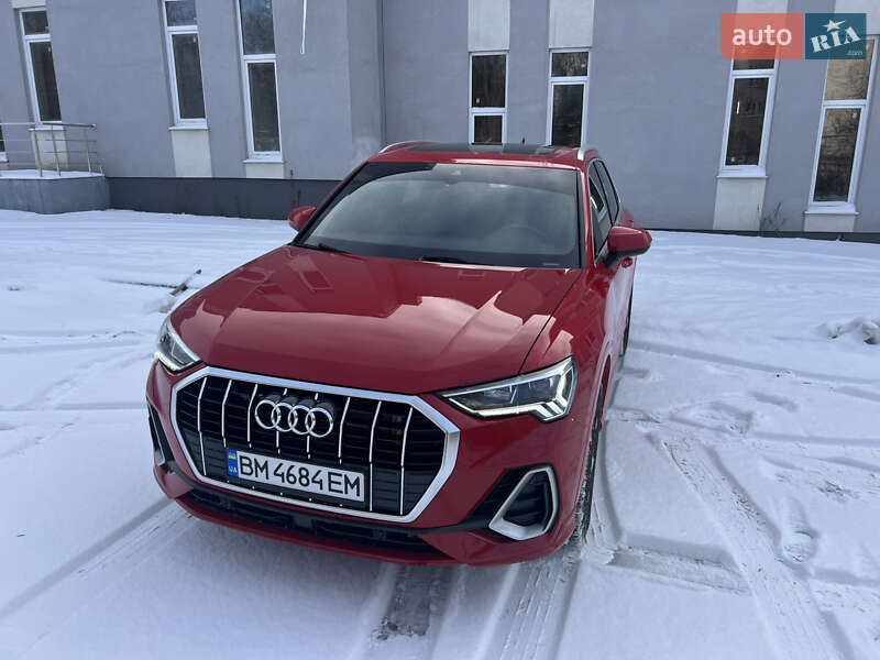 Внедорожник / Кроссовер Audi Q3 2019 в Сумах