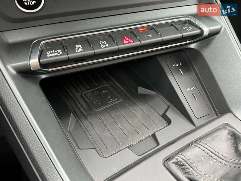 Внедорожник / Кроссовер Audi Q3 2024 в Киеве