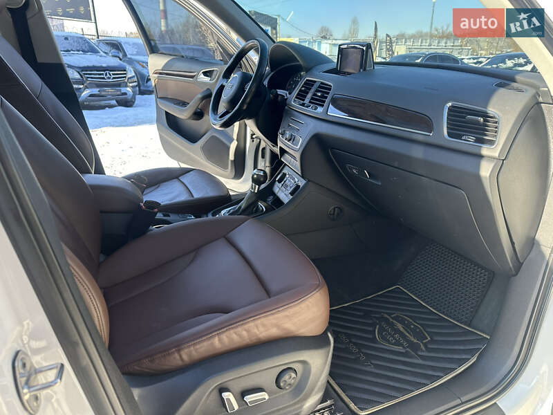 Позашляховик / Кросовер Audi Q3 2015 в Харкові