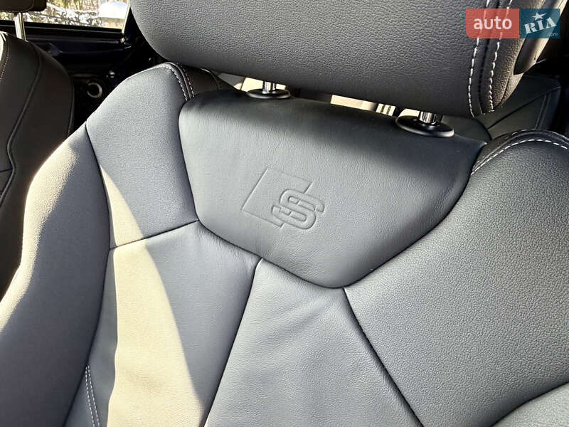 Позашляховик / Кросовер Audi Q3 2024 в Чернівцях