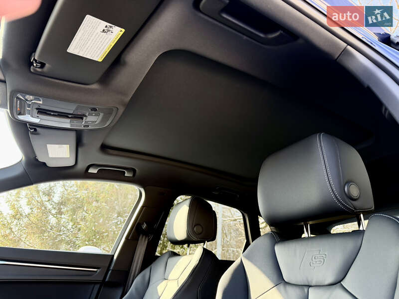 Позашляховик / Кросовер Audi Q3 2024 в Чернівцях