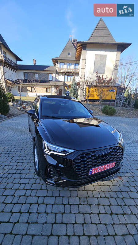 Позашляховик / Кросовер Audi Q3 2022 в Старому Самборі