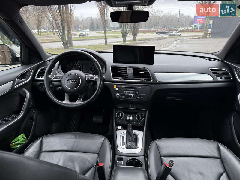 Позашляховик / Кросовер Audi Q3 2016 в Запоріжжі