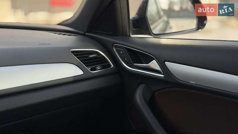 Позашляховик / Кросовер Audi Q3 2017 в Одесі