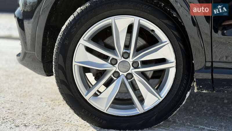 Позашляховик / Кросовер Audi Q3 2017 в Одесі