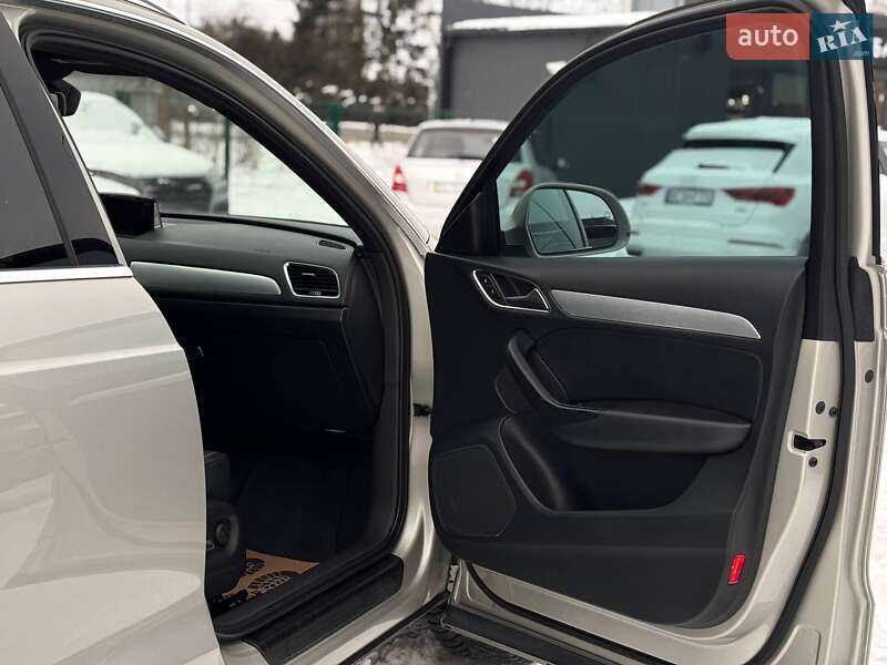 Внедорожник / Кроссовер Audi Q3 2016 в Стрые