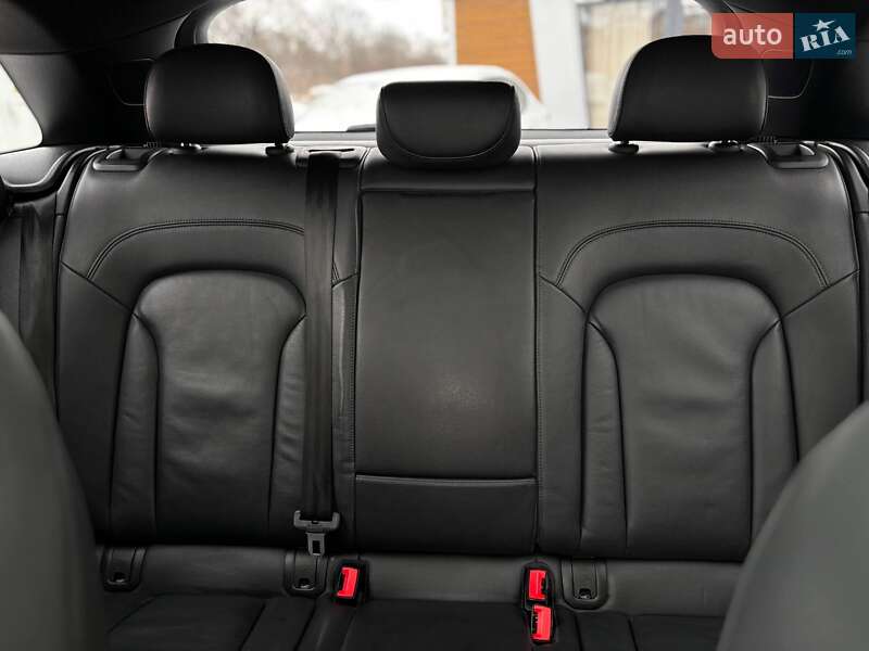 Внедорожник / Кроссовер Audi Q3 2016 в Стрые