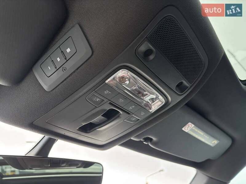 Внедорожник / Кроссовер Audi Q3 2016 в Стрые